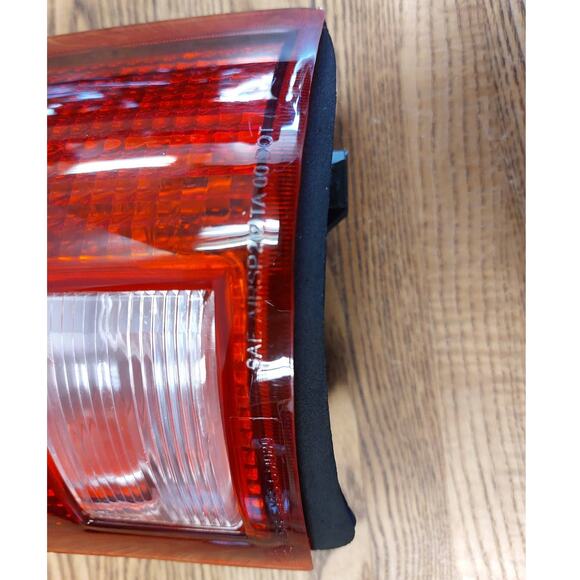 Right Tail Light for 88–99 Chevy GMC Cadillac Truck GM080-B0002 Replacement - Picture 7 of 11